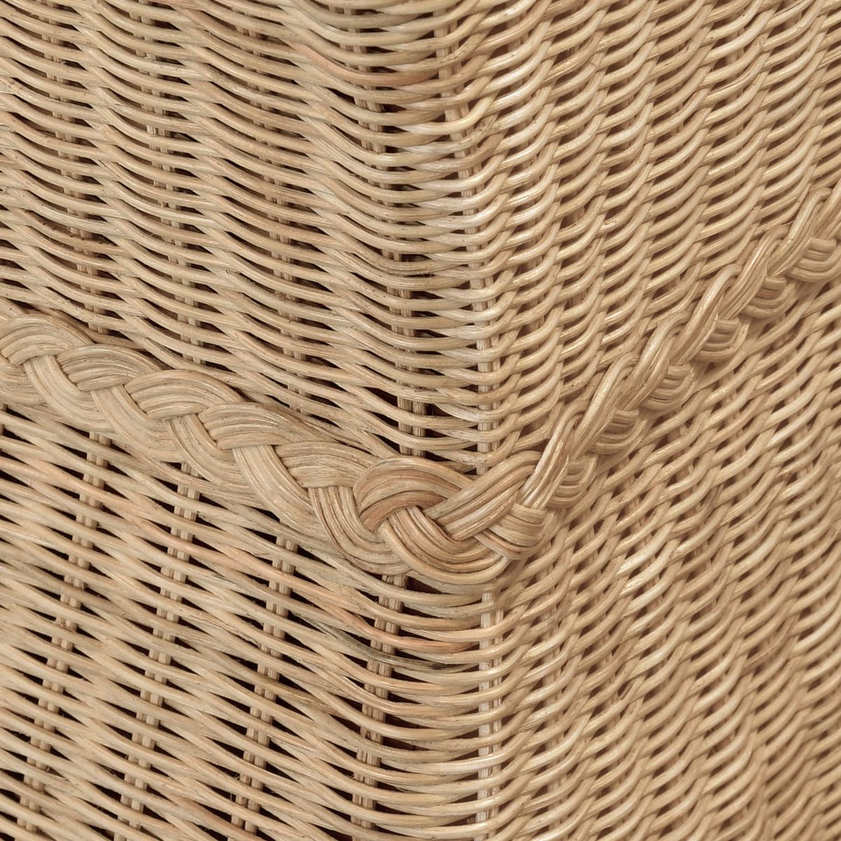 Daphne Sofa