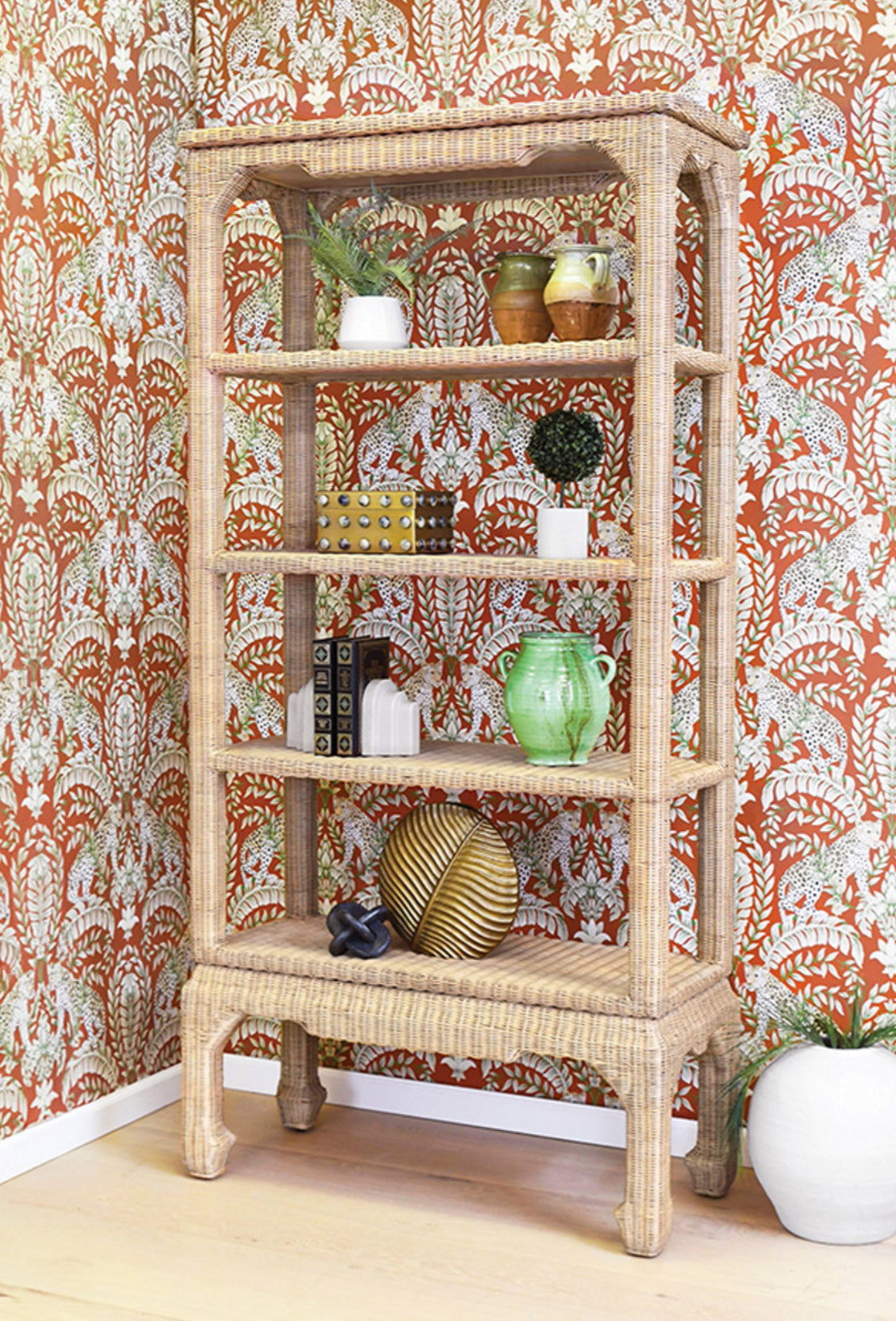 Cavalier Shelf